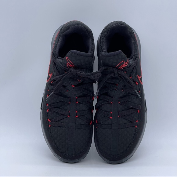 Nike LeBron 17 Low. - Picture 7 of 12